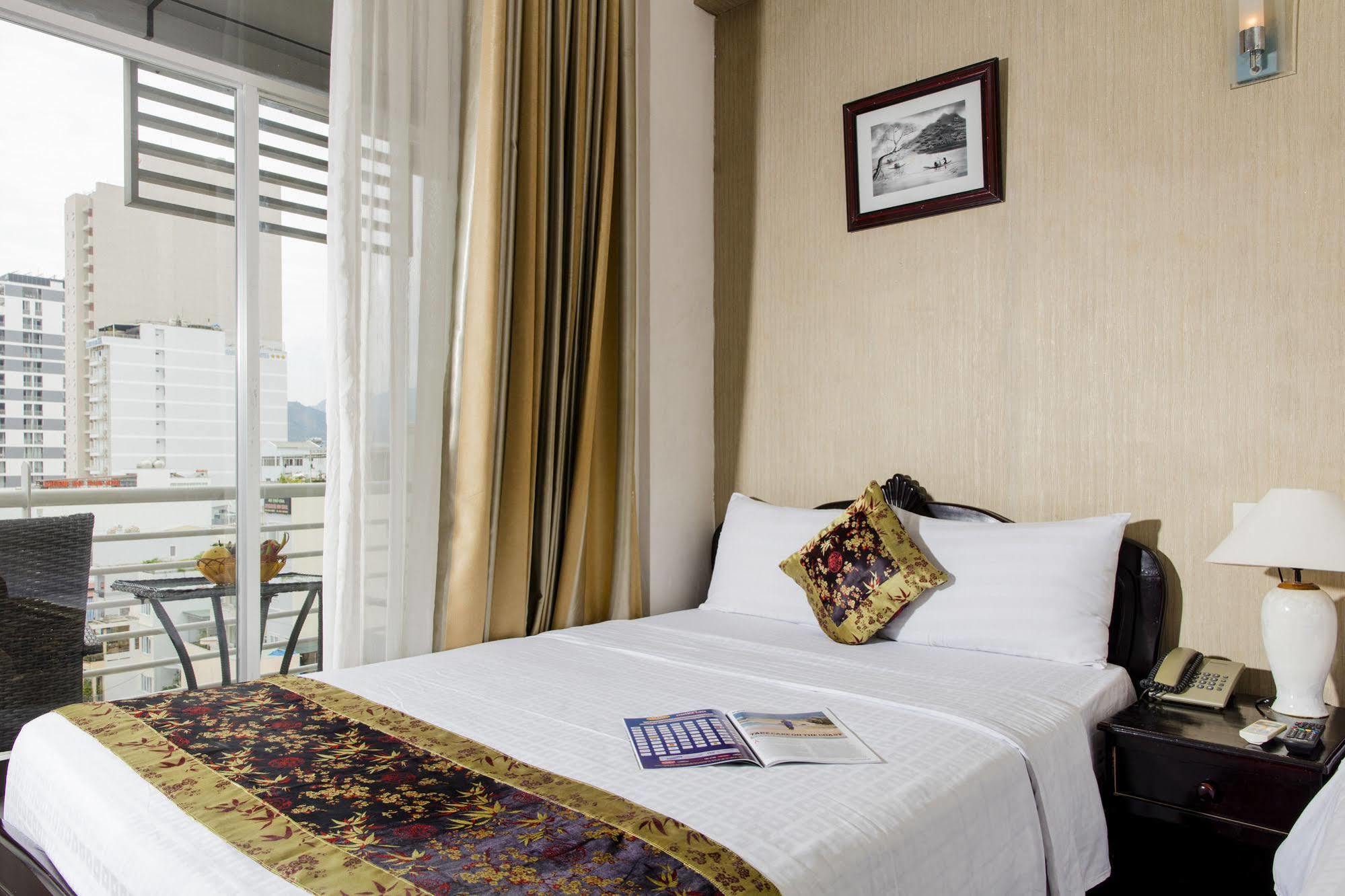 Brandi Nha Trang Hotel Exterior foto